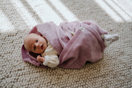 Roze - Merino wollen wieg- en omslagdeken - 80x100 cm - gebreid