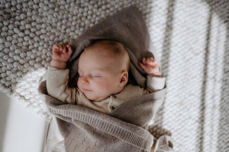 Beige - Merino wollen wieg- en omslagdeken - 80x100 cm - gebreid