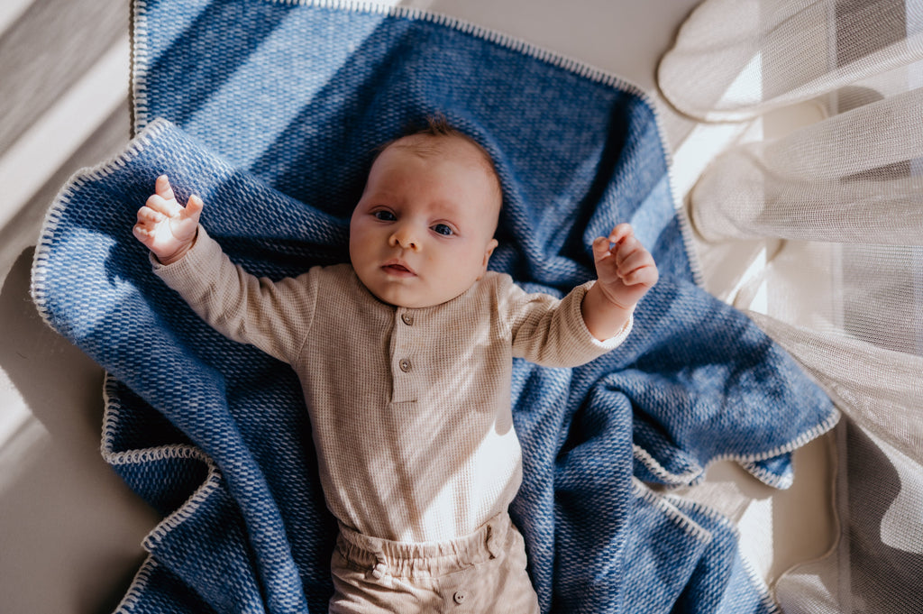 Wollen babydeken blauw