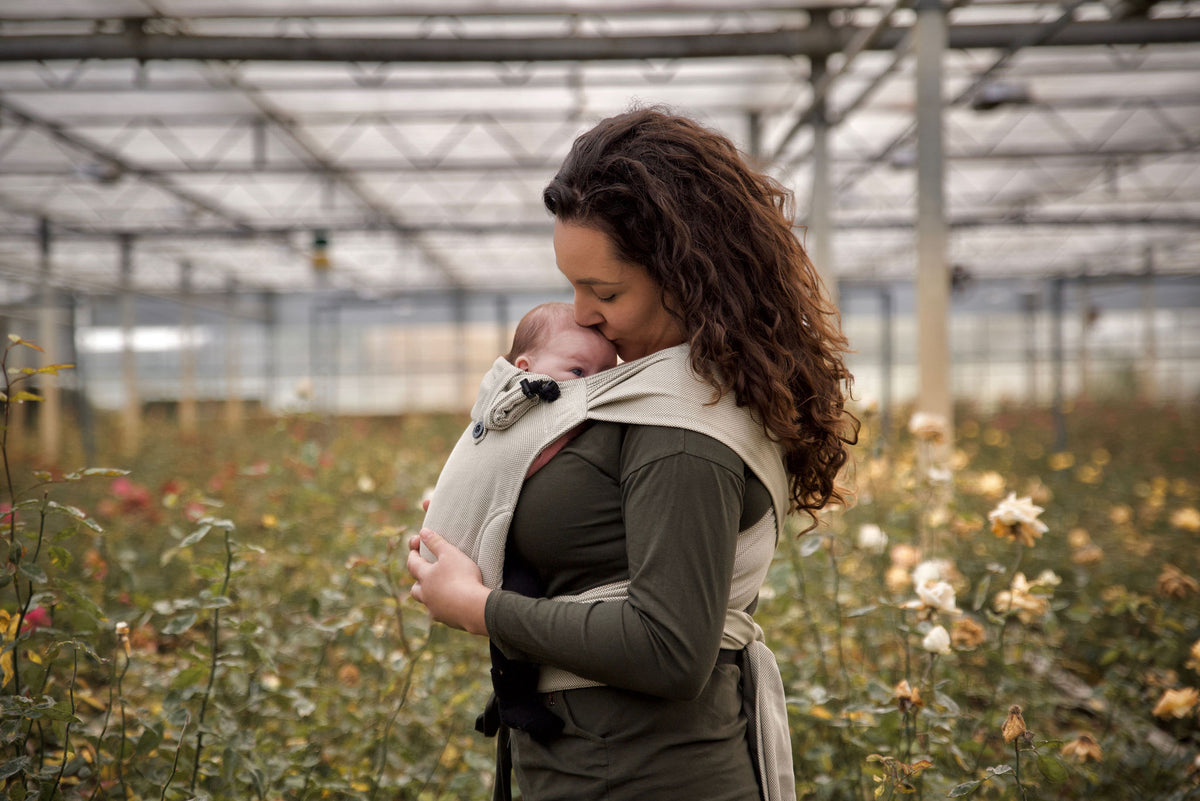 baby in draagzak